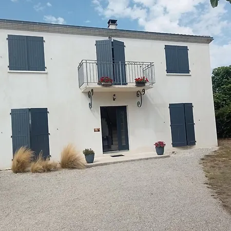 D'hotes Les Ecureuils 3*
